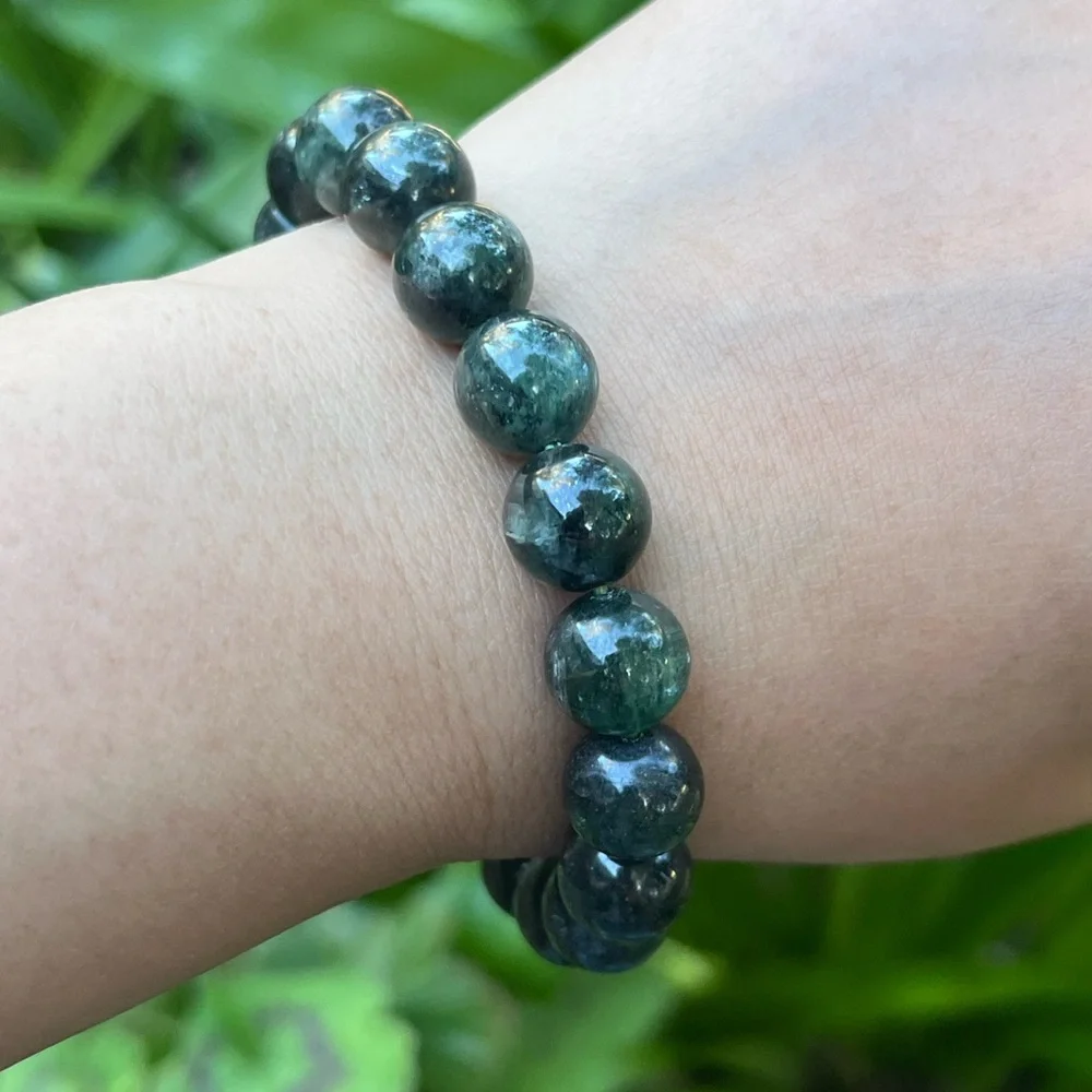 11mm flashy dark‎ green mica bracelet